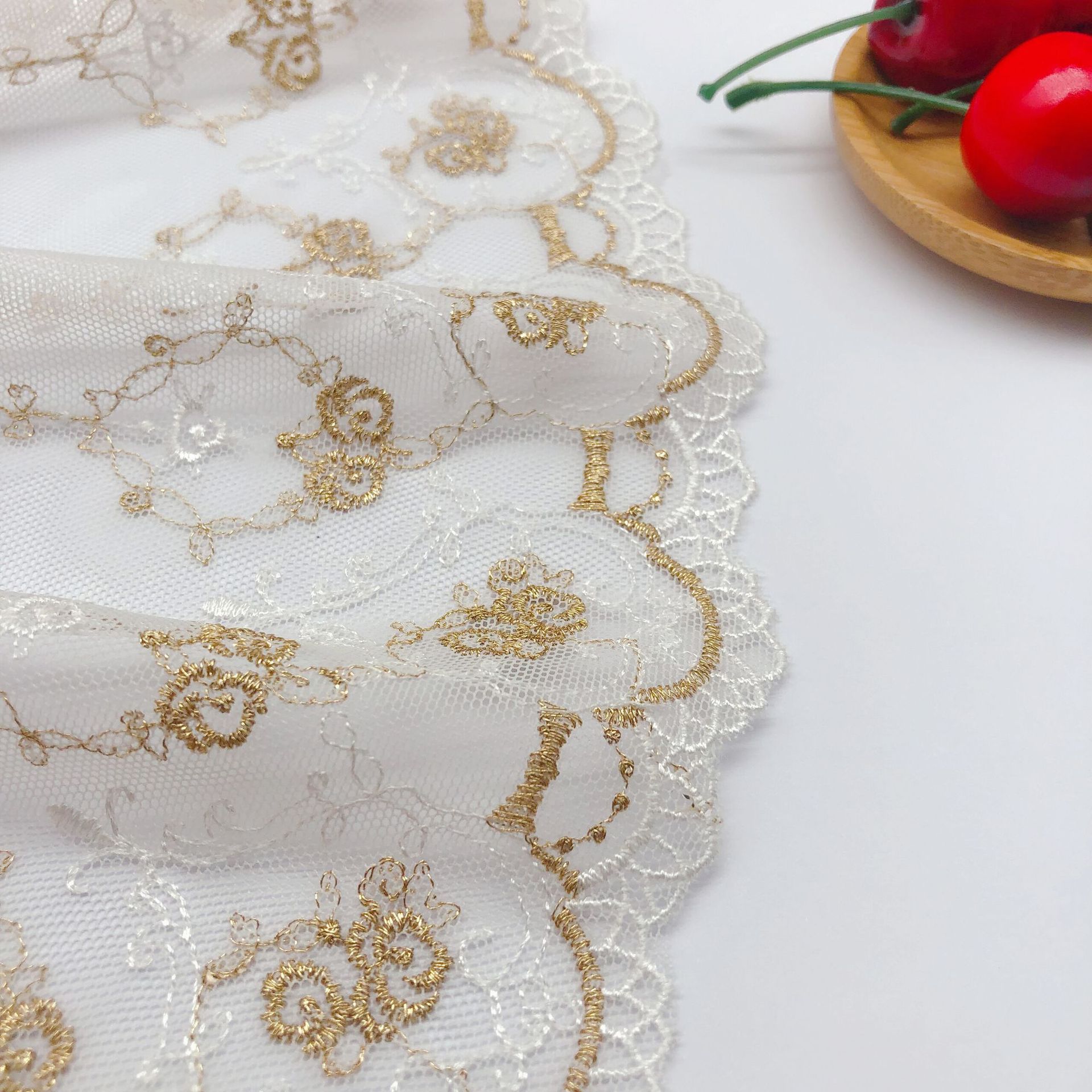 Embroidery Roses - 16.2CM Width Mesh Embroidery Gold Thread