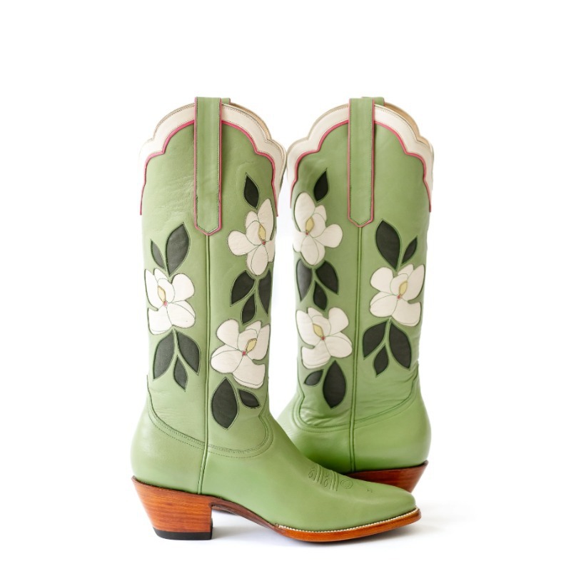 Embroidery Yes - Embroidery Flowers Pointed Toe PU Leathe