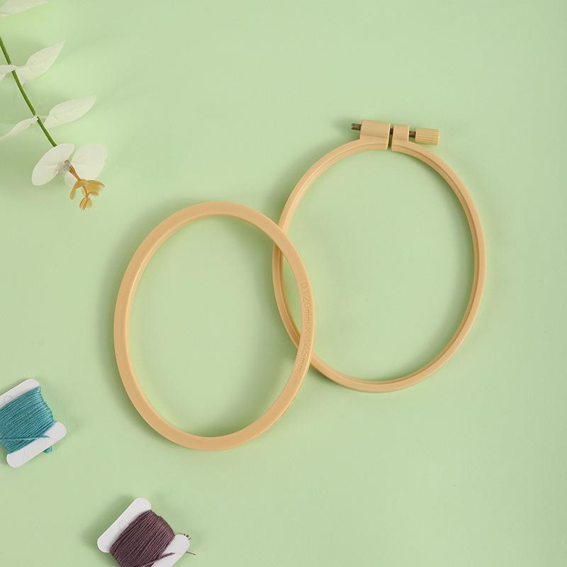 Imitation Bamboo Plastic Oval  - Embroidery Hoop Stand recension och pris