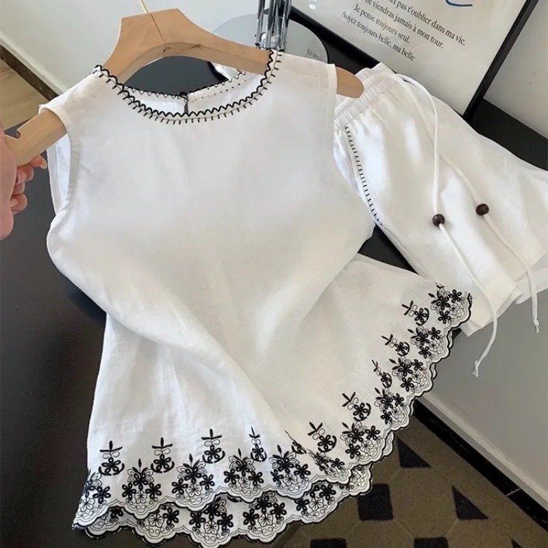 Simple Old Money Style Cotton  - Embroidery Class recension och pris
