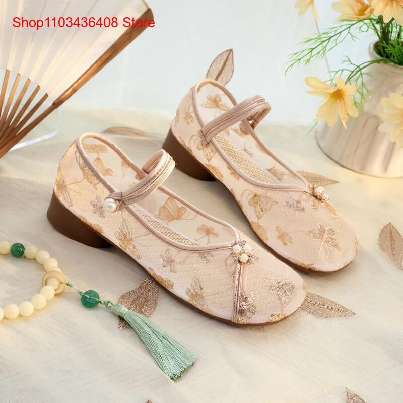 New Mesh Low Heels with Cheong - Embroidery Style recension och pris