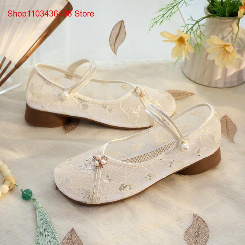 New Mesh Low Heels with Cheong - Embroidery Style recension och pris