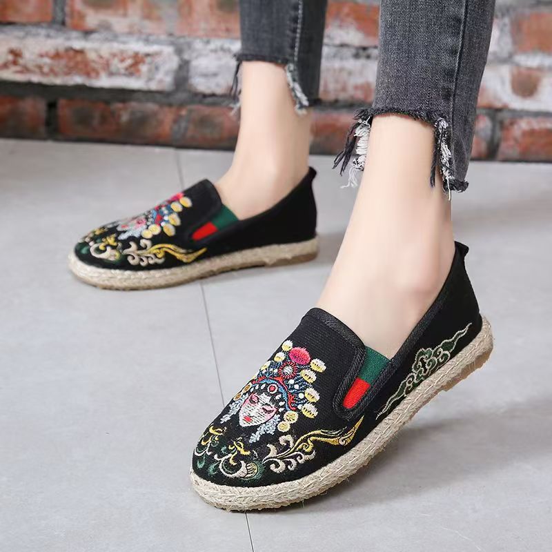 Women Flat Sole Embroidered Cl - Embroidery Fabric recension och pris