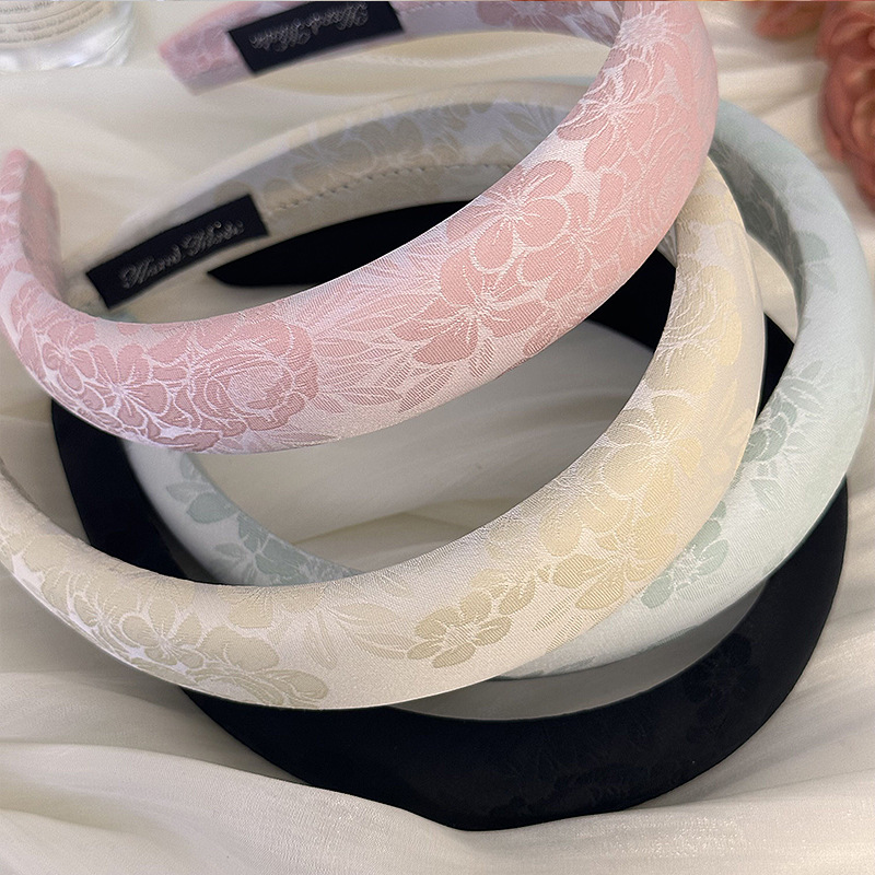 Fashion Women Embroidery Rose  - Embroidery Roses recension och pris